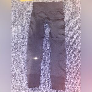 Navy blue womens lululemon tights. Size small